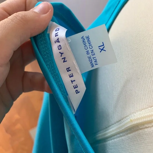 Simple‎ Turquoise Tank - Picture 3 of 3